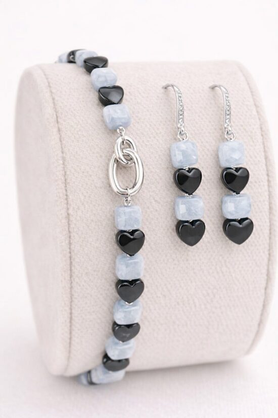 Dabīgo pērļu rotu komplekts